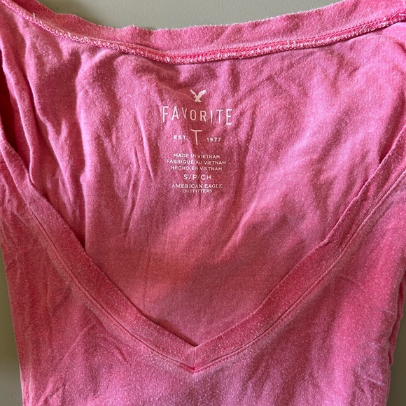 American Eagle Favorite Pink Tee - Picture 4 of 4